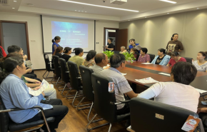 
							江寧街道開(kāi)展垃圾分類(lèi)現(xiàn)場(chǎng)培訓(xùn)會(huì)