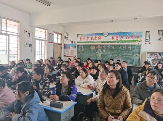 立足課堂推課改 聚焦質(zhì)量謀發(fā)展——濱?？h界牌中學(xué)開展校際交流活動側(cè)記