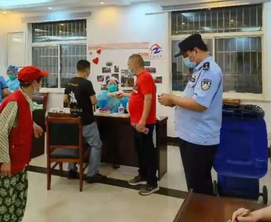 【英雄就在身邊】沒事沒事，我還能再走兩步！