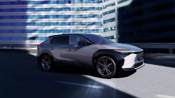 豐田斥巨資All in電動車：全新車型亮相 電池10年仍保持90%容量。