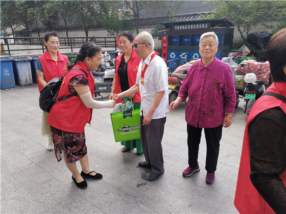 李彥清：“活著的王杰，當代的保爾”